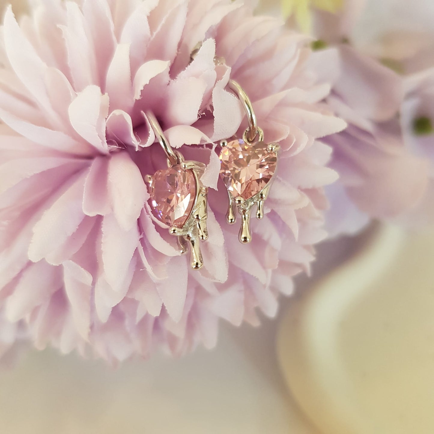 Earrings Dripping Heart baby pink