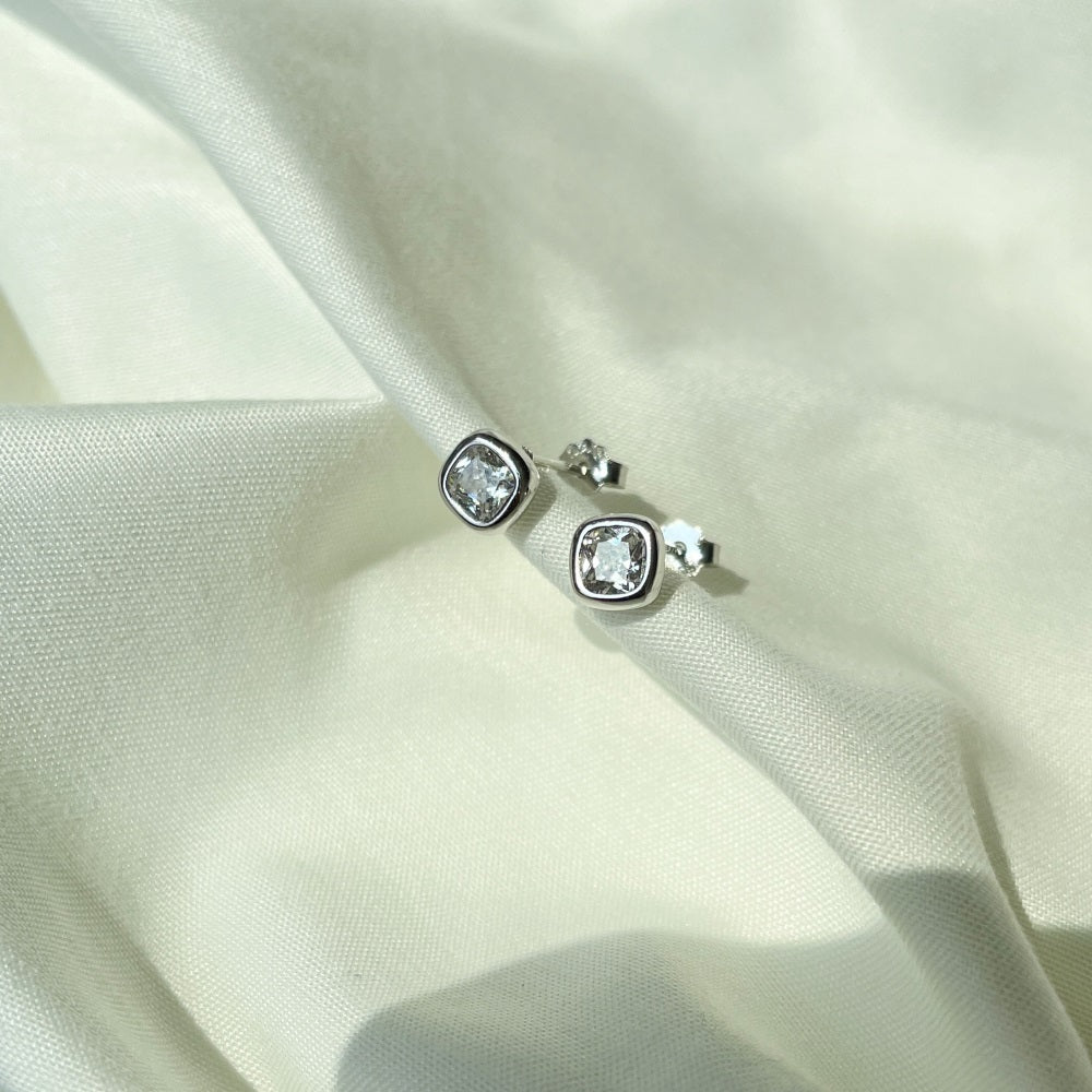 Earrings Kristina Crystal White
