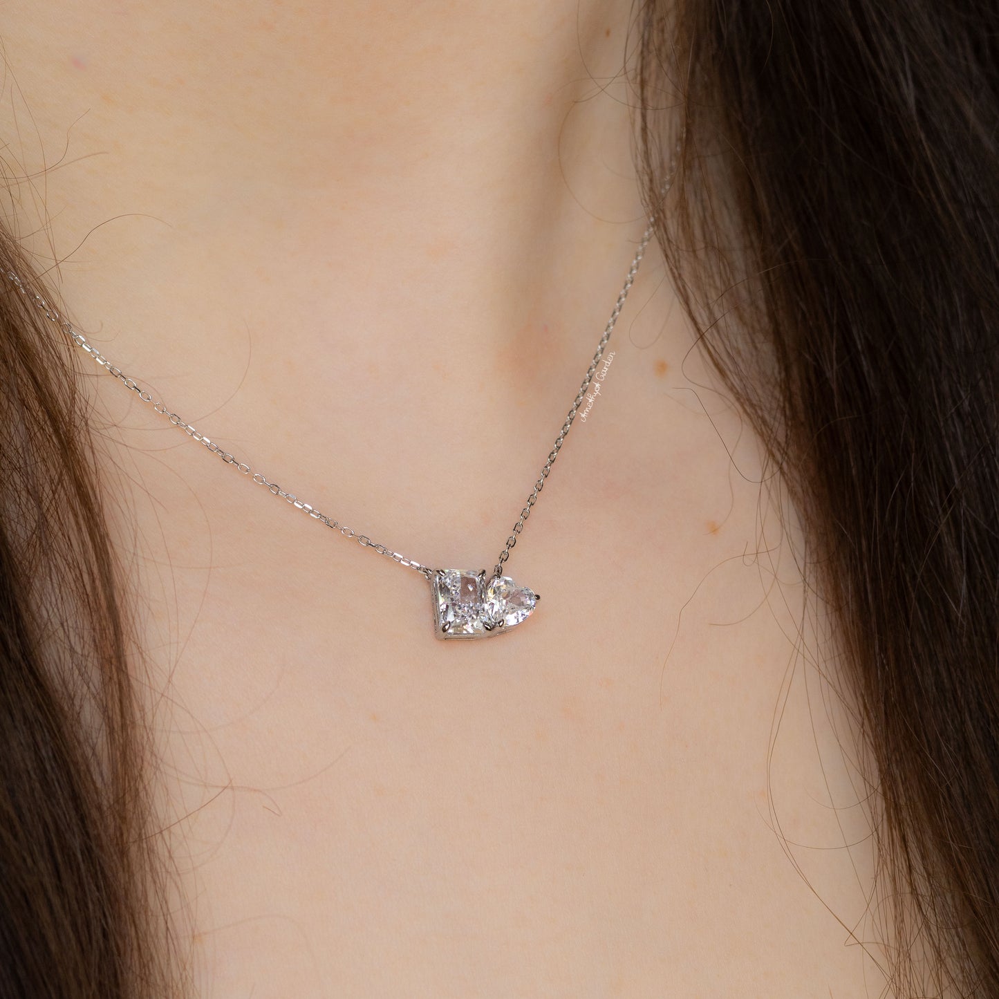 Ariana Crystal White Necklace