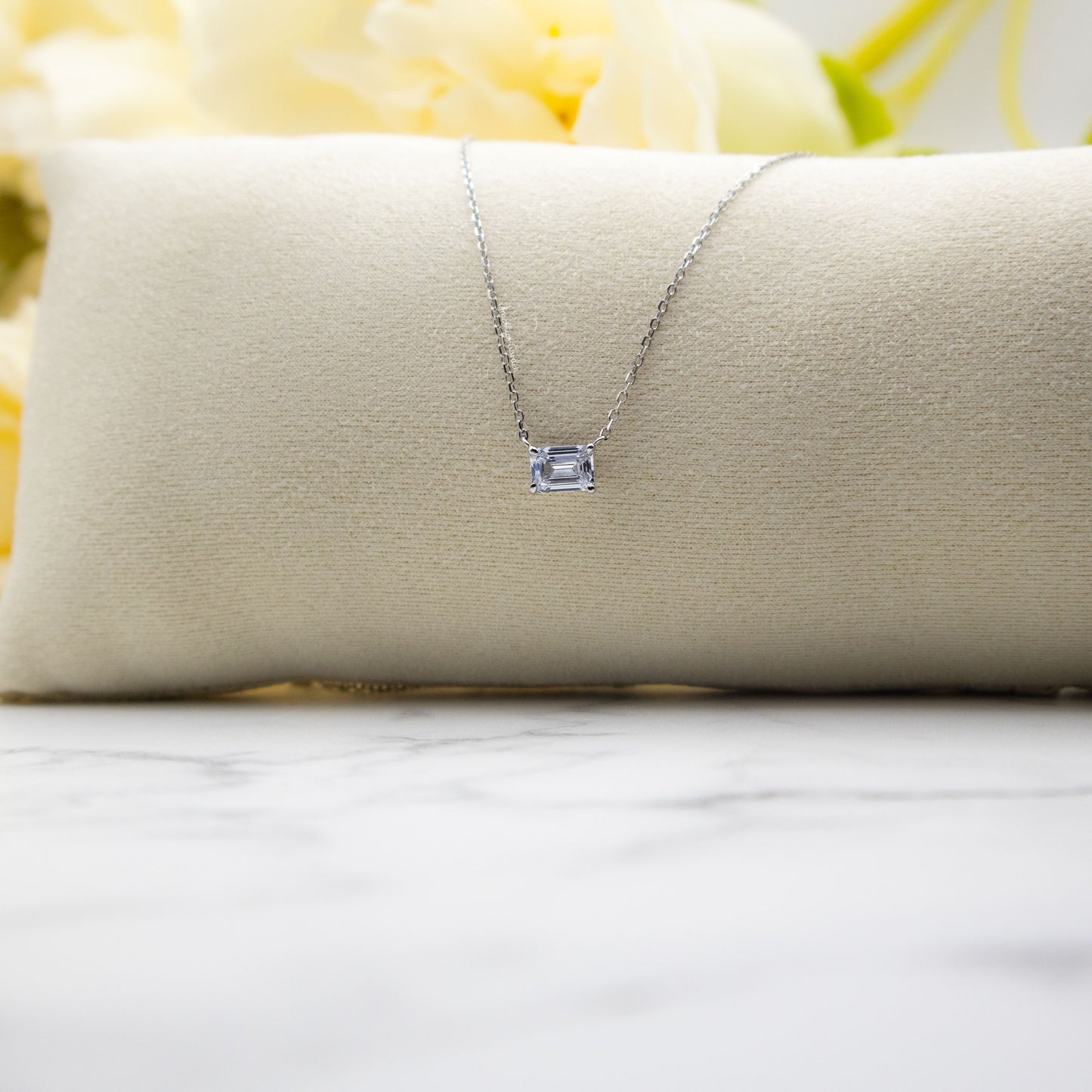 Kette Clara Kristallweiß