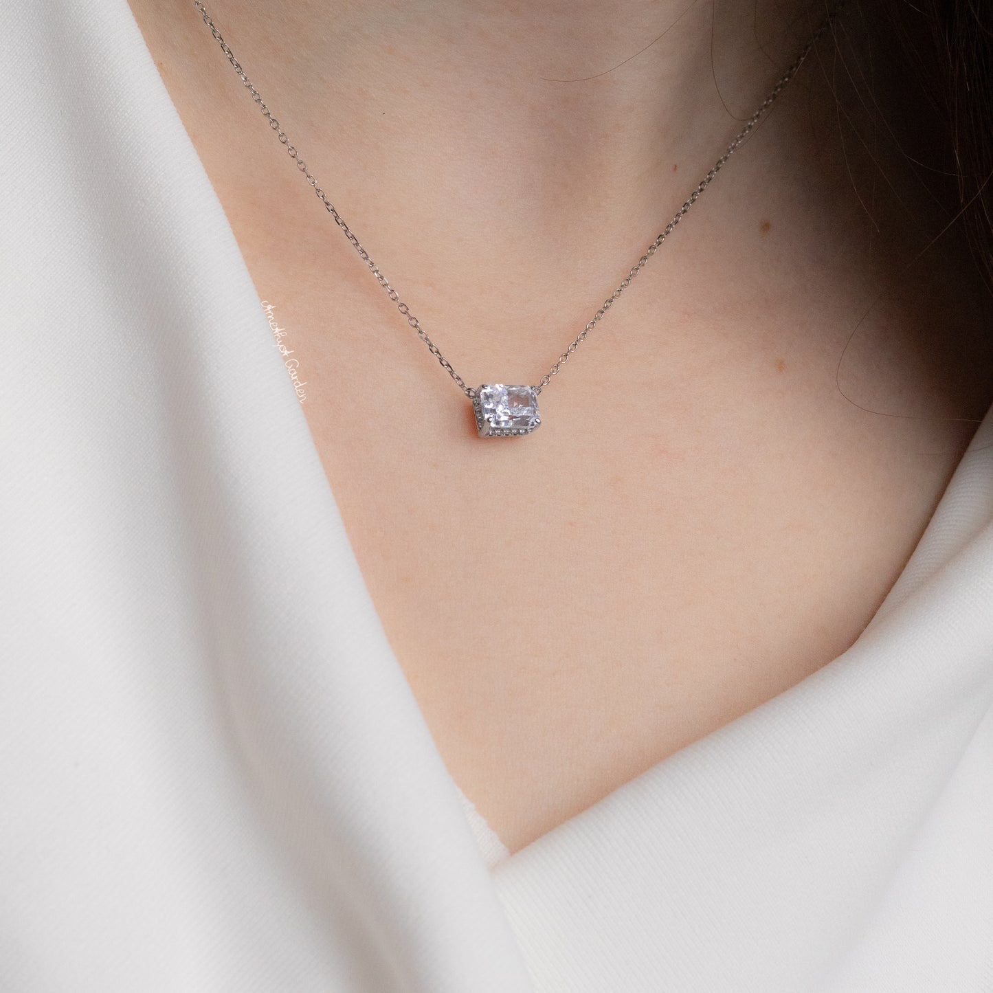 Necklace Chloe Crystal White