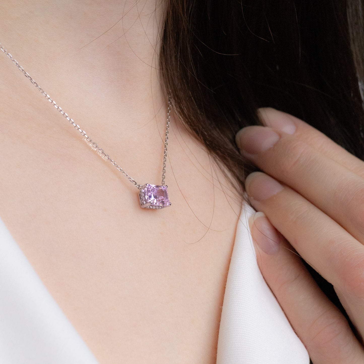 Necklace Chloe baby pink