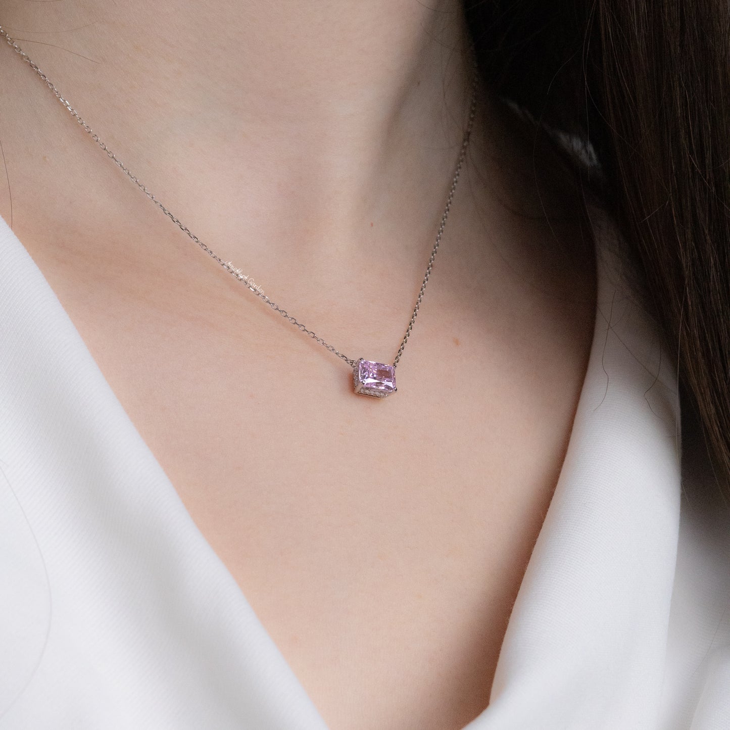 Necklace Chloe baby pink