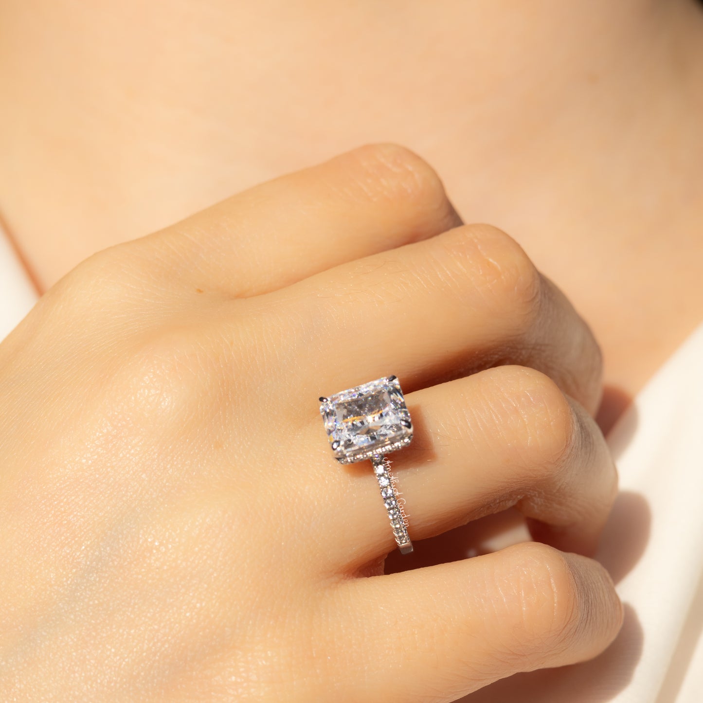 Ring London Crystal White