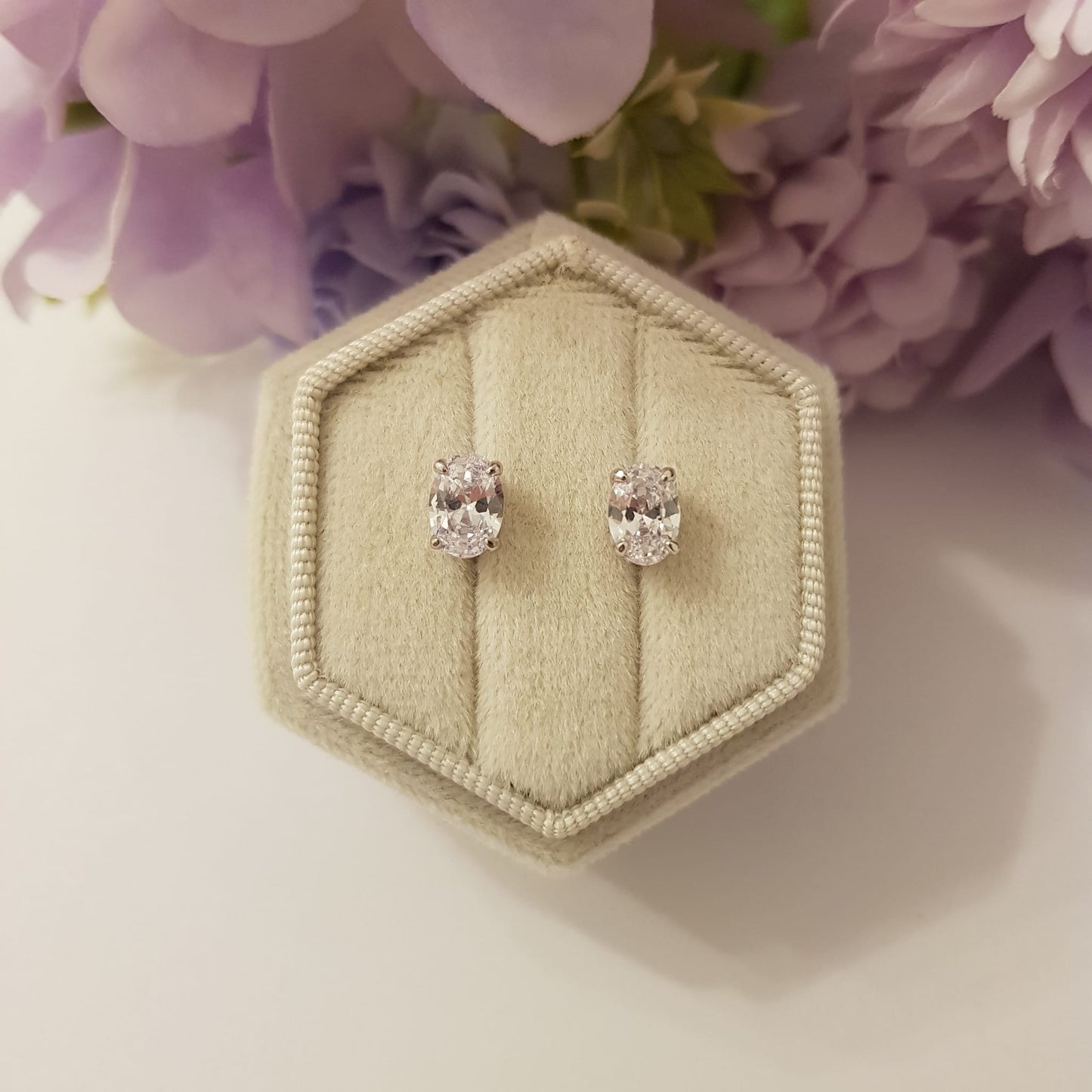 Earrings Kim Crystal White