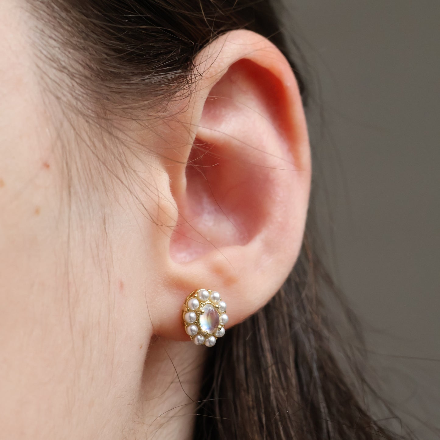 Ohrringe Eloise Mondstein 18K vergoldet