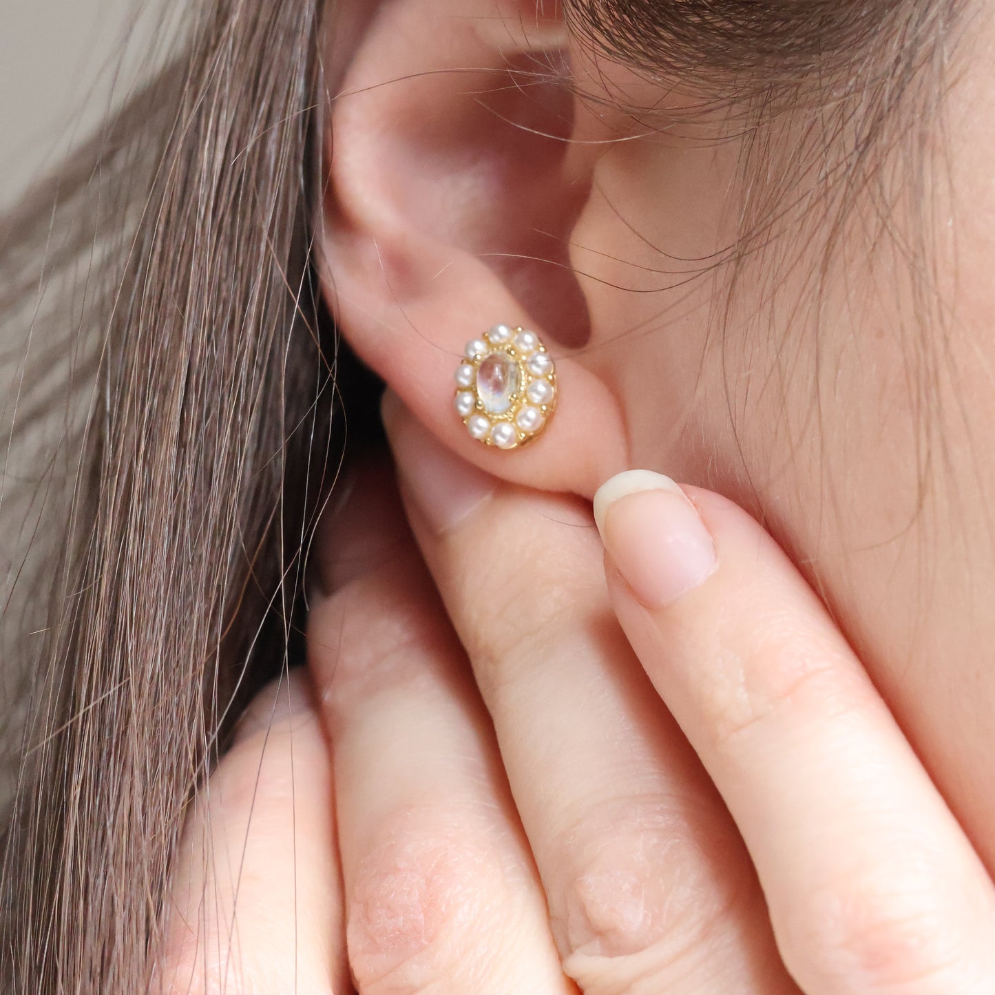 Ohrringe Eloise Mondstein 18K vergoldet